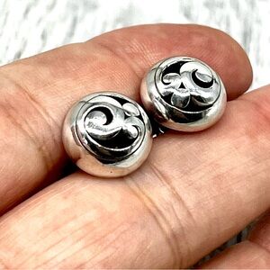 196. Silver Plated Post Earrings With Floral Motif. 1/2” Diameter.